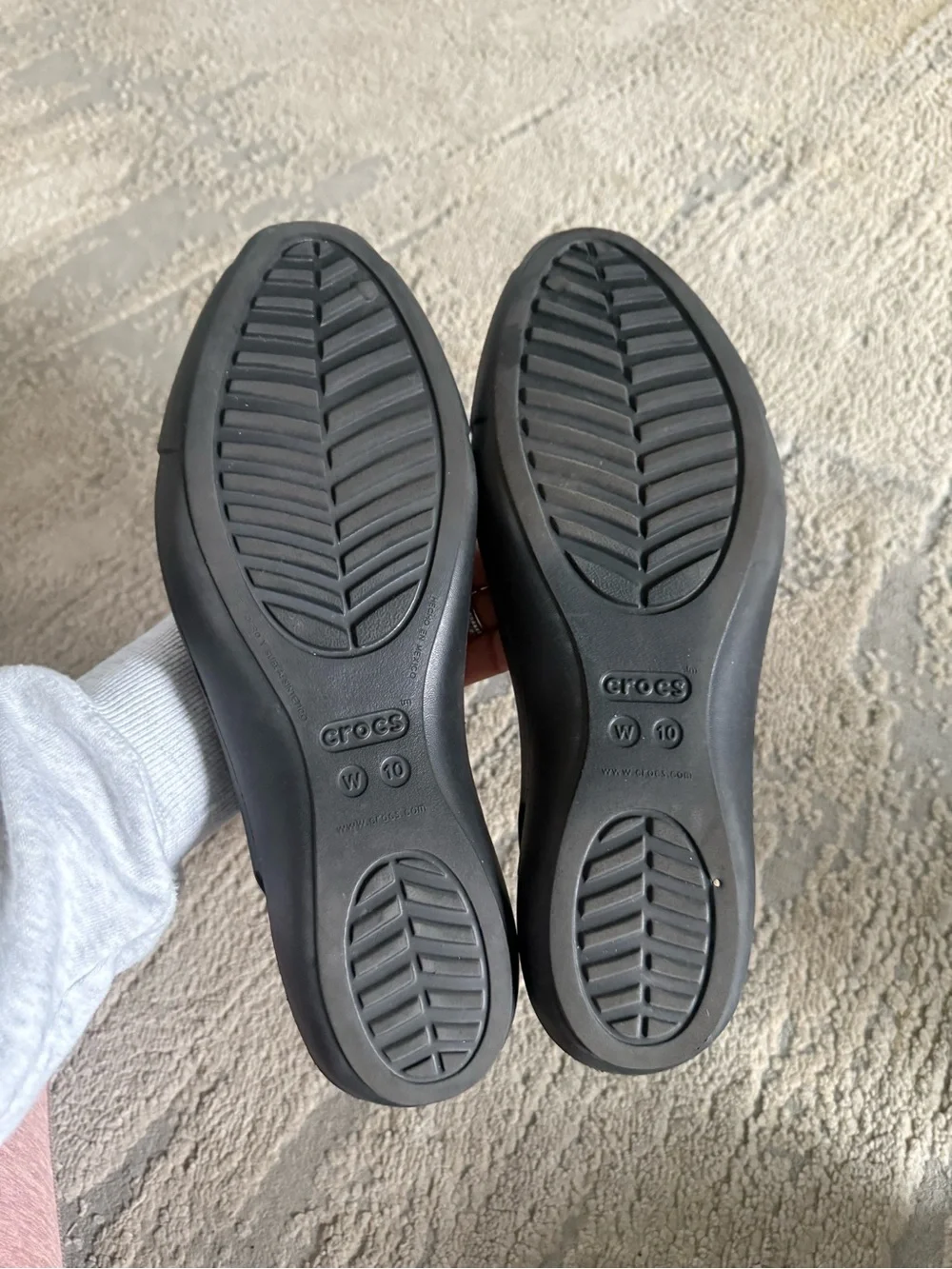 Crocs Black Sienna Ballet Flats Comfort Slip On lightweight cutout 10